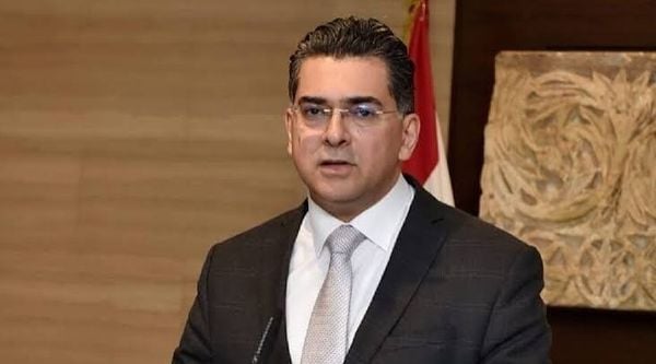 وزير الإعلام بول مرقص بعد جلسة مجلس الوزراء: أقرّ مجلس الوزراء تعديل البدل اليومي للأجير بما يعادل 5 ليترات من البنزين يومياً.