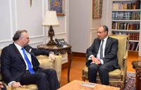 مصر تحث على هدنة عاجلة وحماية وحدة السودان