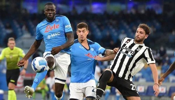 هويلوند يقود نابولي للفوز على يوفنتوس