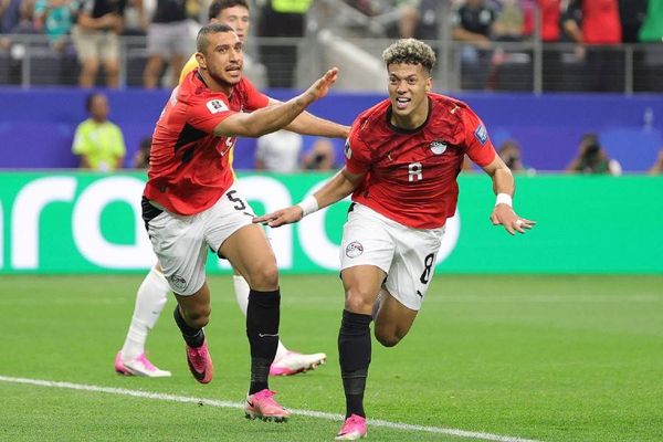 إمام عاشور يجذب أنظار البريميرليغ بعد ادائه في كأس العالم