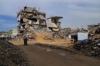 الجرائم الاسرائيلية مستمرّة... استشهاد فلسطيني وإصابة إمرأة في غزة!