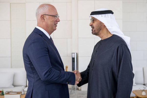 لقاء إماراتي–روسي لبحث العلاقات الاقتصادية والاستثمارية