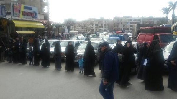 اعتصام لأهالي الموقوفين الإسلاميين عند مستديرة أبو علي بطرابلس
