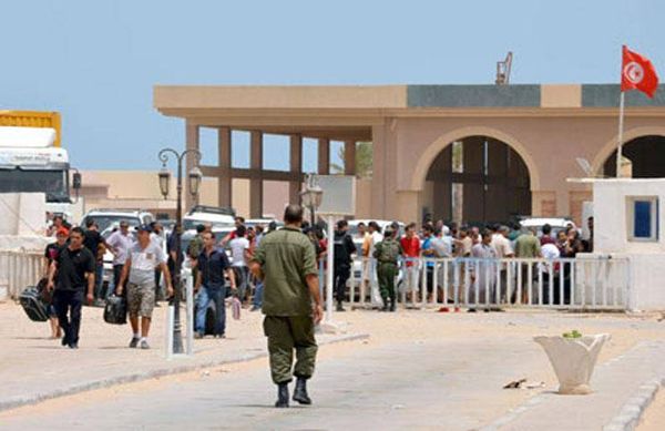 تونس تعيد فتح حدودها البرية مع ليبيا