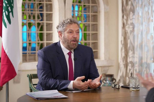 افرام ينفي مواقف منسوبة إليه ويحذر من الفتنة