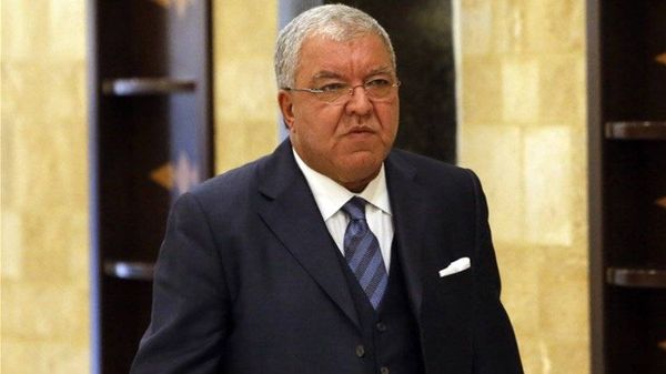الاخبار: زيارة المشنوق السعودية...رسائل بالجملة
