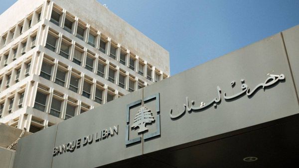 تقاطعا بين ميرنا الشالوحي وحارة حريك!
