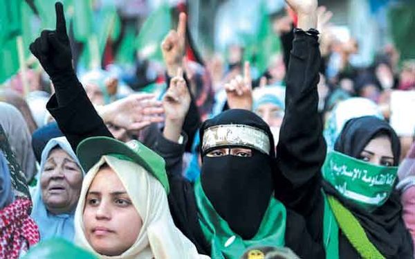 عبد المحسن حسونة بطل عملية دهس 14 اسرائيلياً والانتفاضة لن تتوقف
اسرائيل عاجزة وتعزيزات الى «الضفة» ونتنياهو: نواجه نوعاً جديداً من العمليات
