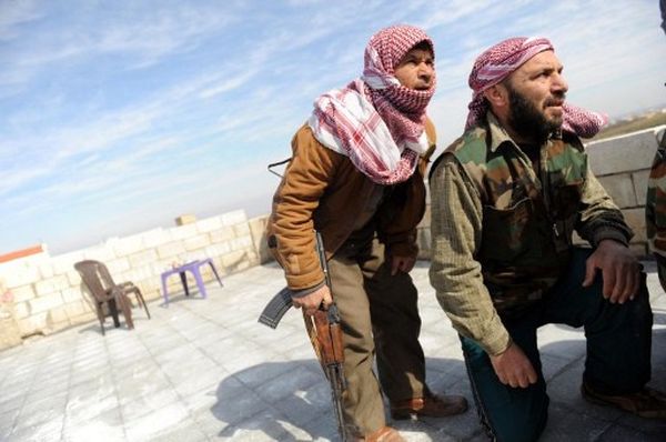  جهاديون أوروبيون يتلقون تدريبا في سورية لإنشاء خلايا إرهابية في بلدانهم 