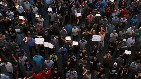 الحكومة العراقية تطلق مبادرة لتلبية مطالب المتظاهرين