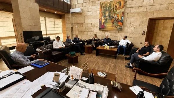 الرافعي تترأس اجتماعاً لمتابعة الأبنية المتصدعة: الأولوية لسلامة المواطنين
