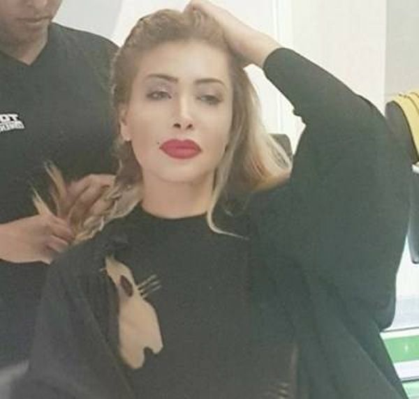 عاملة أثيوبية تصفف شعر نوال الزغبي.. وهكذا كانت النتيجة