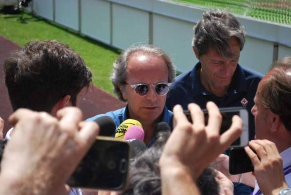 مالك فيورنتينا يدعم الفريق عشيّة مواجهة يوفنتوس
