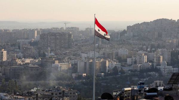 مباحثات روسية أمريكية لوضع خطة سلام وإنهاء عزلة سوريا
