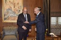 لودريان في عين التينة والسراي