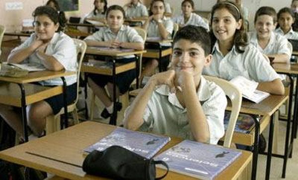 "الما عارف" ثانويات تخرّج متفوقين