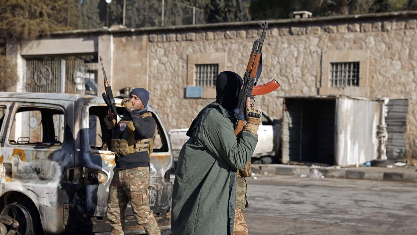 الجيش السوري يوقف العمليات في الشيخ مقصود... ويرحّل مسلحي 