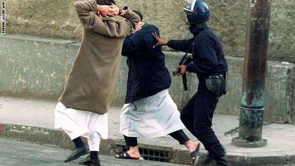 ماذا تعرف عن "انقلاب 1992" على الإسلاميين في الجزائر؟