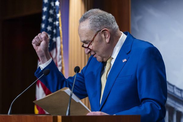 زعيم الديمقراطيين: لا يحقّ لترامب شنّ حرب ضدّ فنزويلا