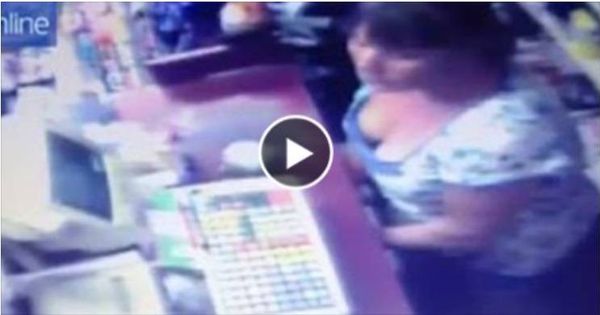 بالفيديو: شاهد تاجر يفضح عامله أثناء قيامها بأفعال غير أخلاقية داخل المحل