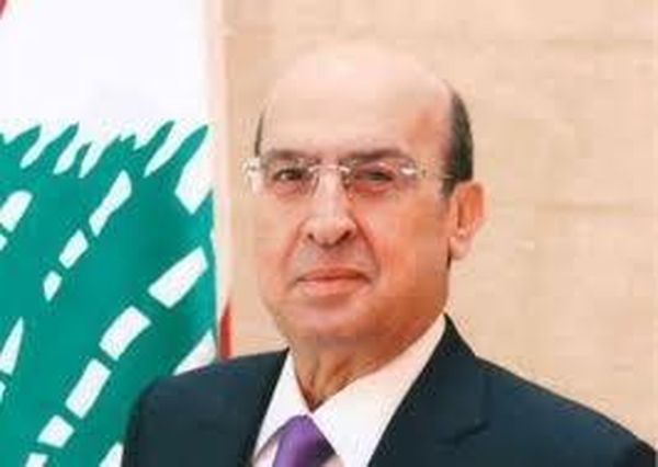 الخوري: ورقة التّمديد للرئيس سليمان طويت 
