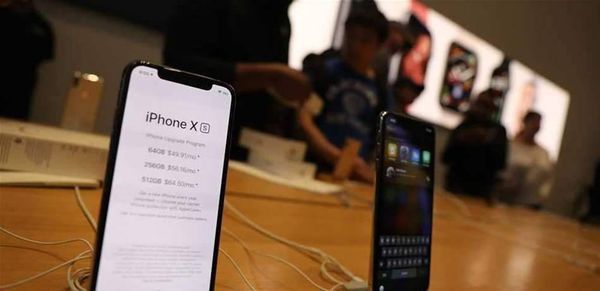 مشكلة شحن "عجيبة" تضرب هواتف آيفون XS