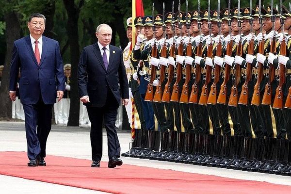 بوتين في الصين في زيارة تستمر حتى 3 أيلول