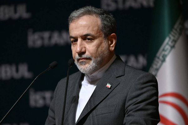 الوضع تحت السيطرة... عراقجي: لدينا أدلة على تورّط أميركا و