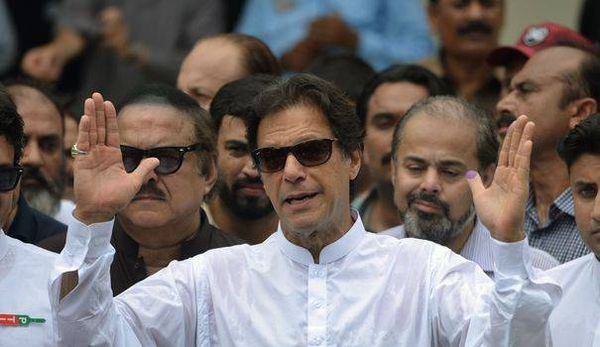Pakistan: Imran Khan face à un parcours du combattant