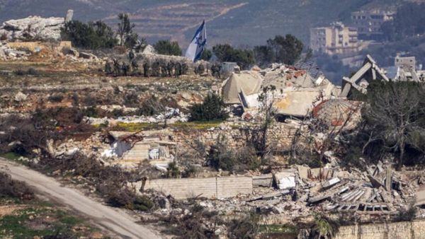 هيئة البثّ الإسرائيليّة: بعد تدمير أنفاق علي الطاهر سينسحب الجيش الإسرائيليّ من "الخط الأصفر" وتتمركز على "الخط الرمادي" وهو شريط يمتد من 2 إلى 4 كيلومترات من الحدود الإسرائيليّة