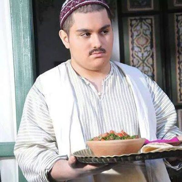 من هذا الشاب ؟