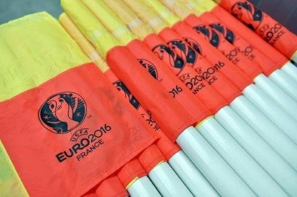 كأس اوروبا 2016 "تمثل خطرا" بحسب وزير الداخلية الفرنسي