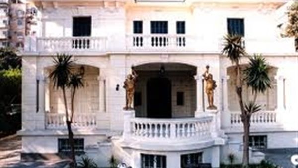 متحف أحمد شوقى يحتفل مع الأطفال بحلول العام الجديد 