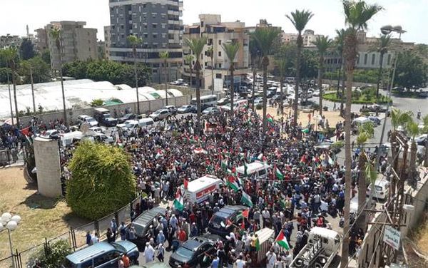 استمرار الاعتصامات والمسيرات الفلسطينيّة

أبو سليمان: الهدف من خطة الوزارة

تطبيق القانون وحماية اليد العاملة اللبنانية