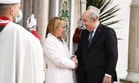 رئيسة وزراء إيطاليا تصل الجزائر