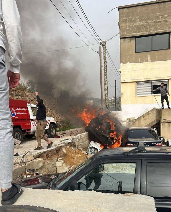جيش الاحتلال "الإسرائيلي" يزعم مهاجمة عنصر من حزب الله في منطقة صديقين جنوب لبنان.