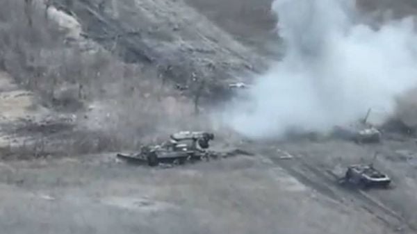 هجوم روسي على شاحنة قرب بولندا يوقف معبرًا حدوديًا مع أوكرانيا