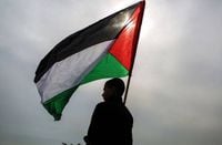 كيف علّقت فلسطين على قرار أميركا بشطب حركة يهودية من قوائم الإرهاب؟