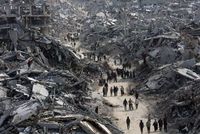 السيسي وملك البحرين: ندعم إعادة إعمار غزة