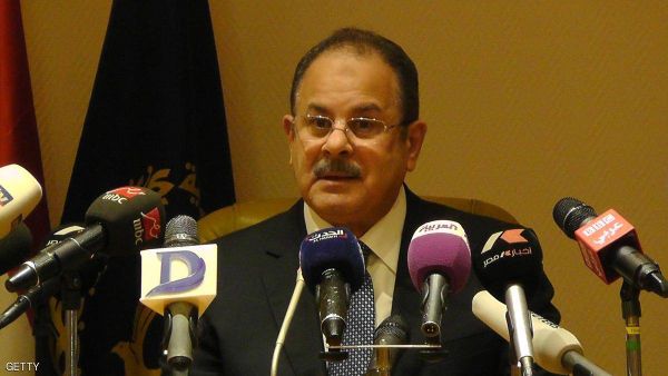وزير الداخلية المصري يعتذر عن "انتهاكات الشرطة"