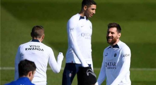بعد ايقافه بسبب سفره غير المصرّح.. ليونيل ميسي يعود إلى التدريبات