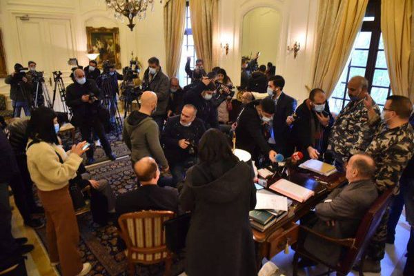 هكذا حاول التيار الوطني الحرّ تحقيق المكاسب قبل جلسة «الدستوري»...
ماذا خلف غضب رئيس الجمهورية من عويدات؟