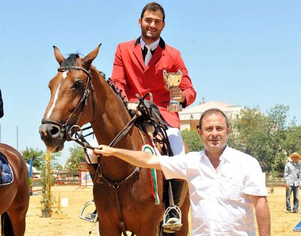منح حشمة بطل مسابقةWJC