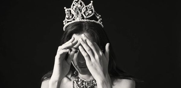 صورة لملكة جمال سابقة تثير ضجة.. هذه حقيقتها