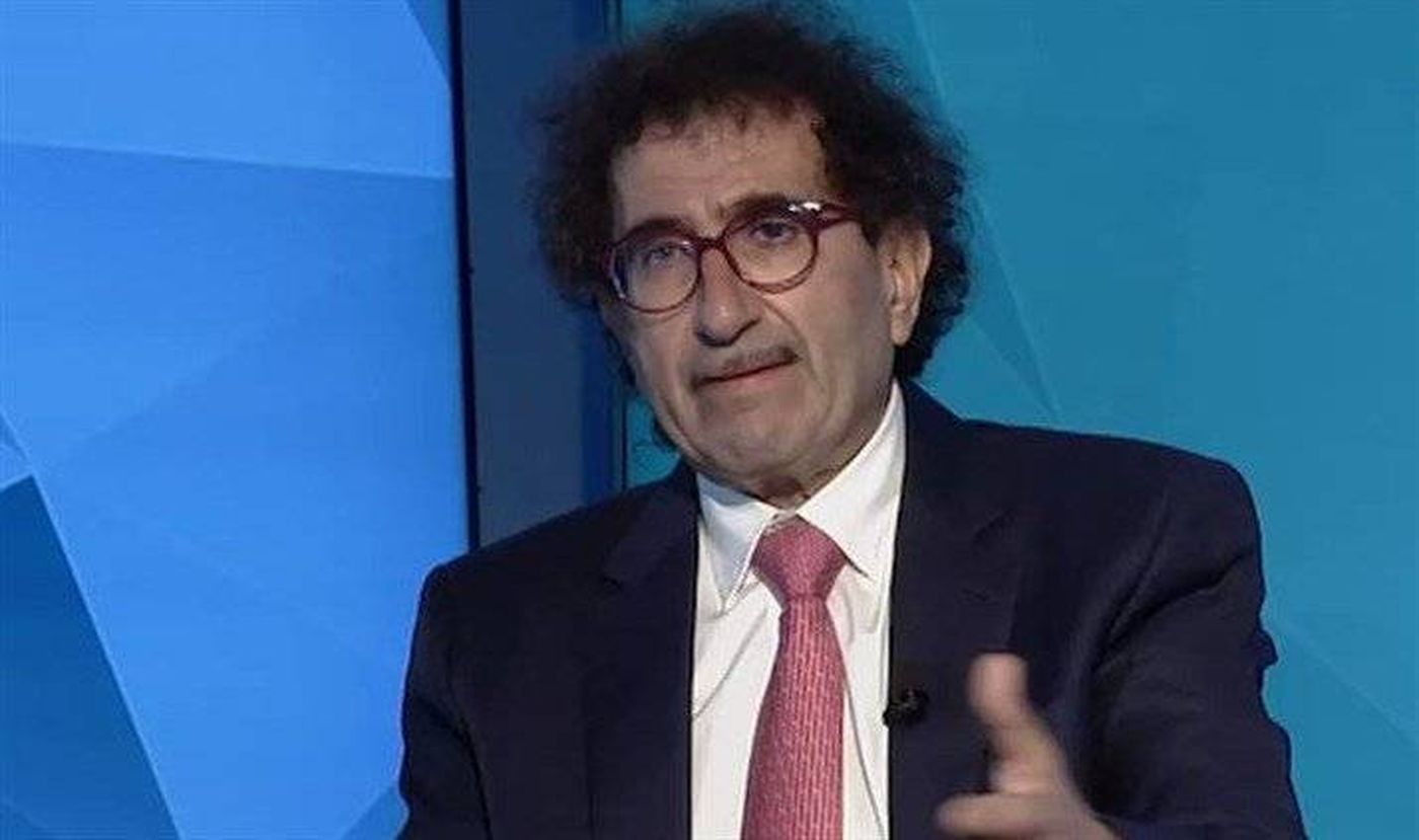 بعد صراع طويل مع المرض.. الدكتور روي نسناس في ذمة الله