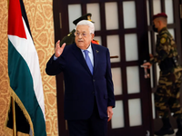 عباس: ما يجري في غزة "كارثة" ونرفض أي سلاح خارج الشرعية الفلسطينية