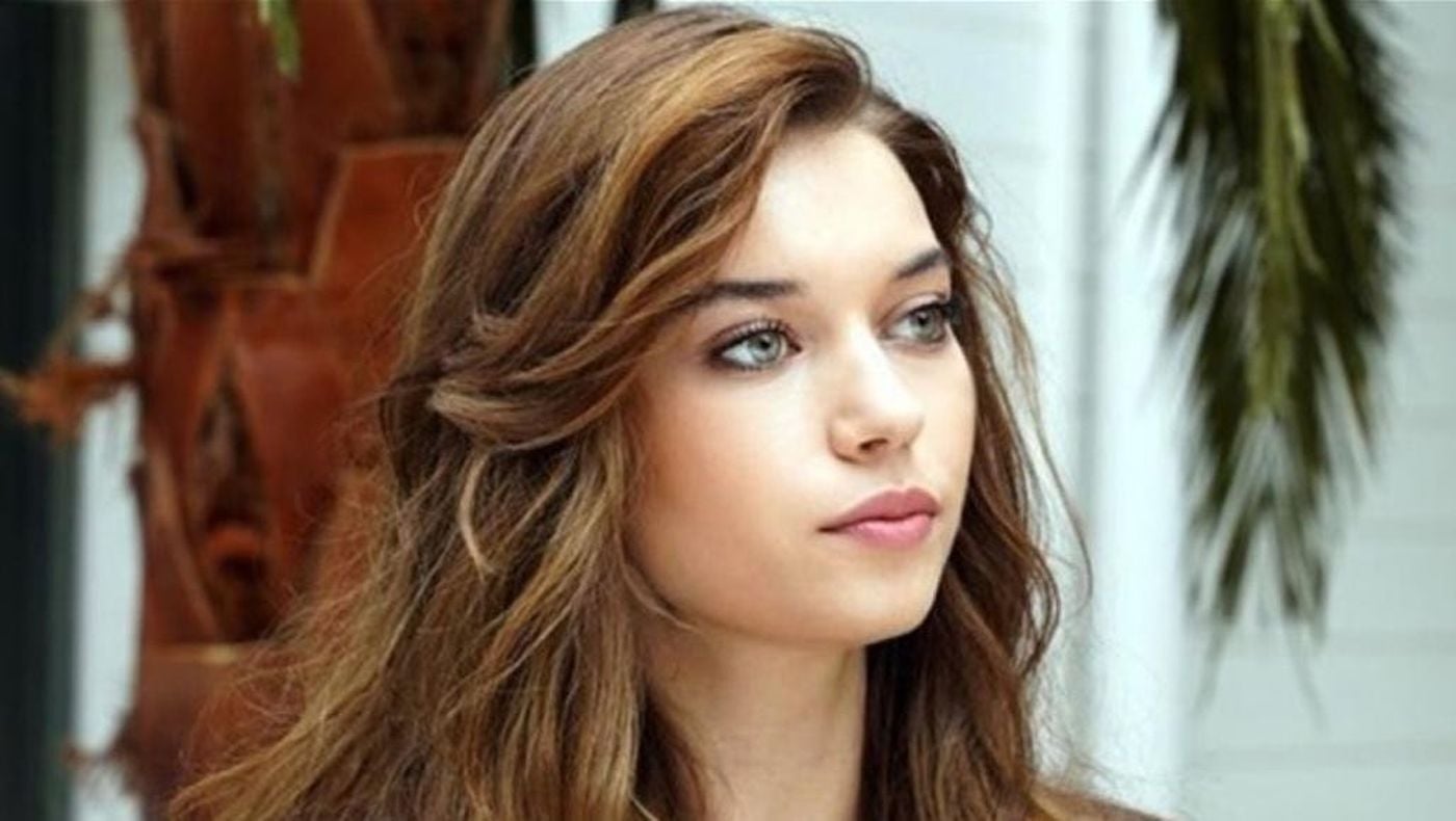 أفرا ساراتش أوغلو تخرج عن صمتها وتوضح تفاصيل التحقيقات في قضية الممنوعات