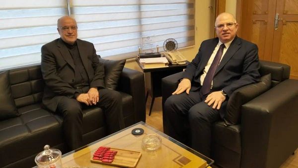 حيدر يستقبل السفير الايراني