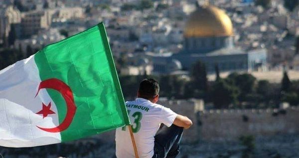 وزير الاقتصاد الفلسطيني يؤكد لـ"سبوتنيك" أن قمة الجزائر ستدعم مقترح إضافة أصغر عملة لفواتير الهواتف
