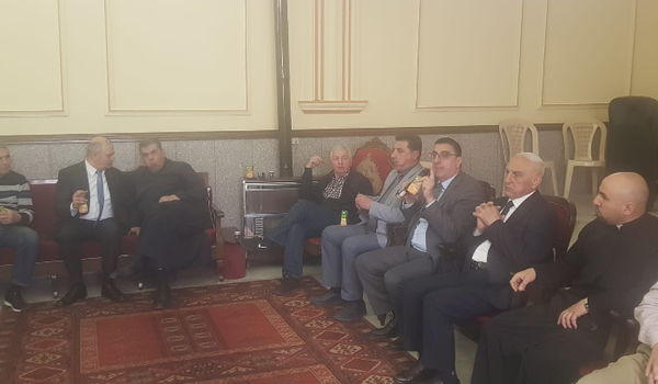 حجار جال في بعض قرى البقاع الشمالي:

الوضع صعب والمعاناة كبيرة